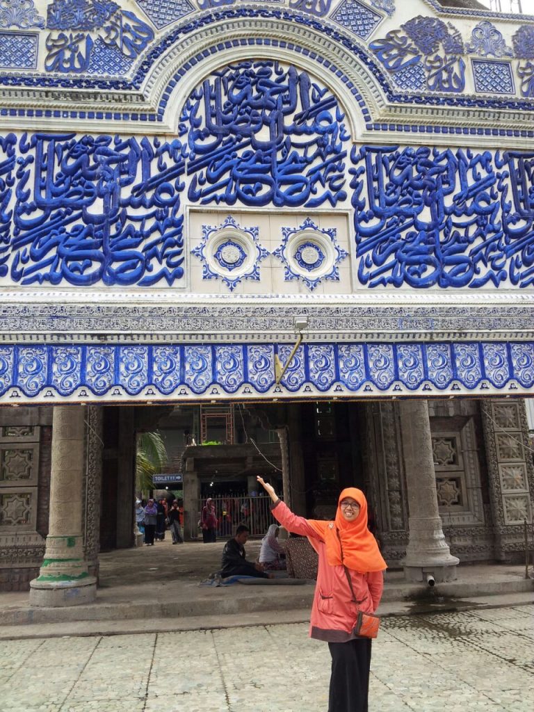 Liburan Part 2: Masjid Jin/ Masjid Tiban/ Masjid Seribu Pintu