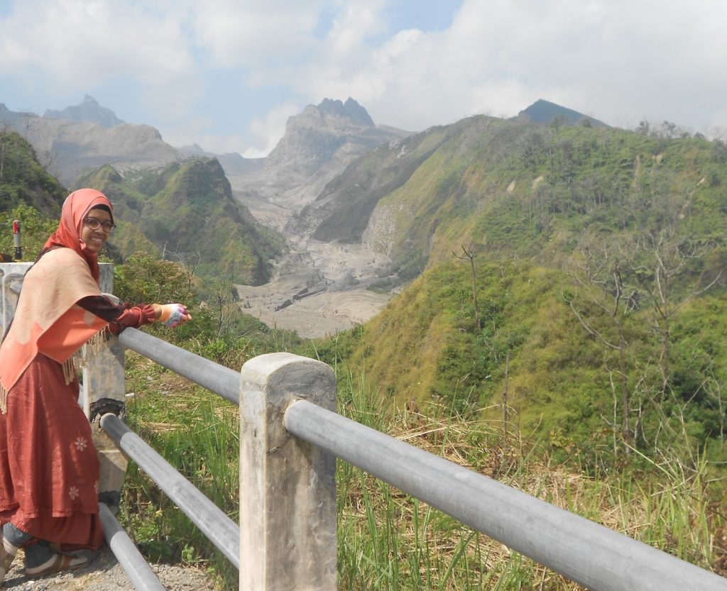 Wisata Gunung Kelud Pasca Erupsi Wisata Gunung Kelud Pasca Erupsi