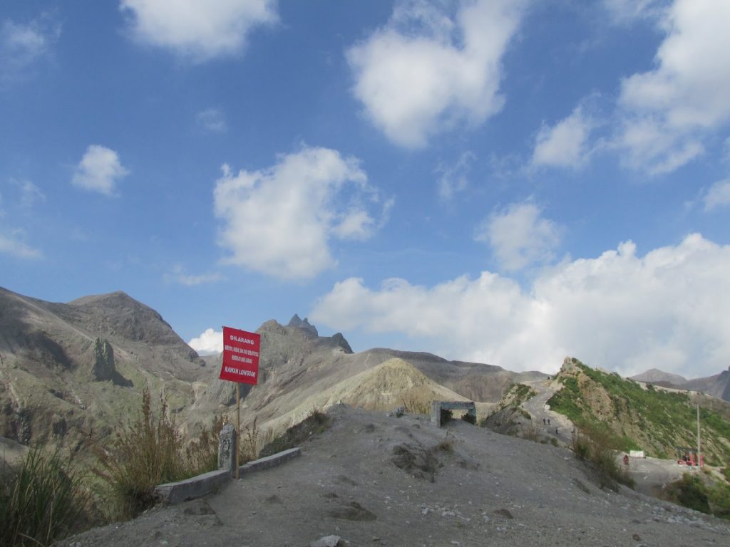 Wisata Gunung Kelud Pasca Erupsi Wisata Gunung Kelud Pasca Erupsi
