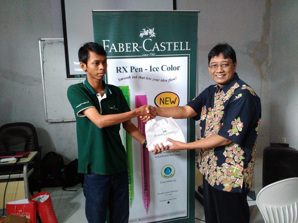 School Visit Menulis bersama tim Faber Castel. SMA Muhammadiyah 10 Surabaya: Talents Executive School