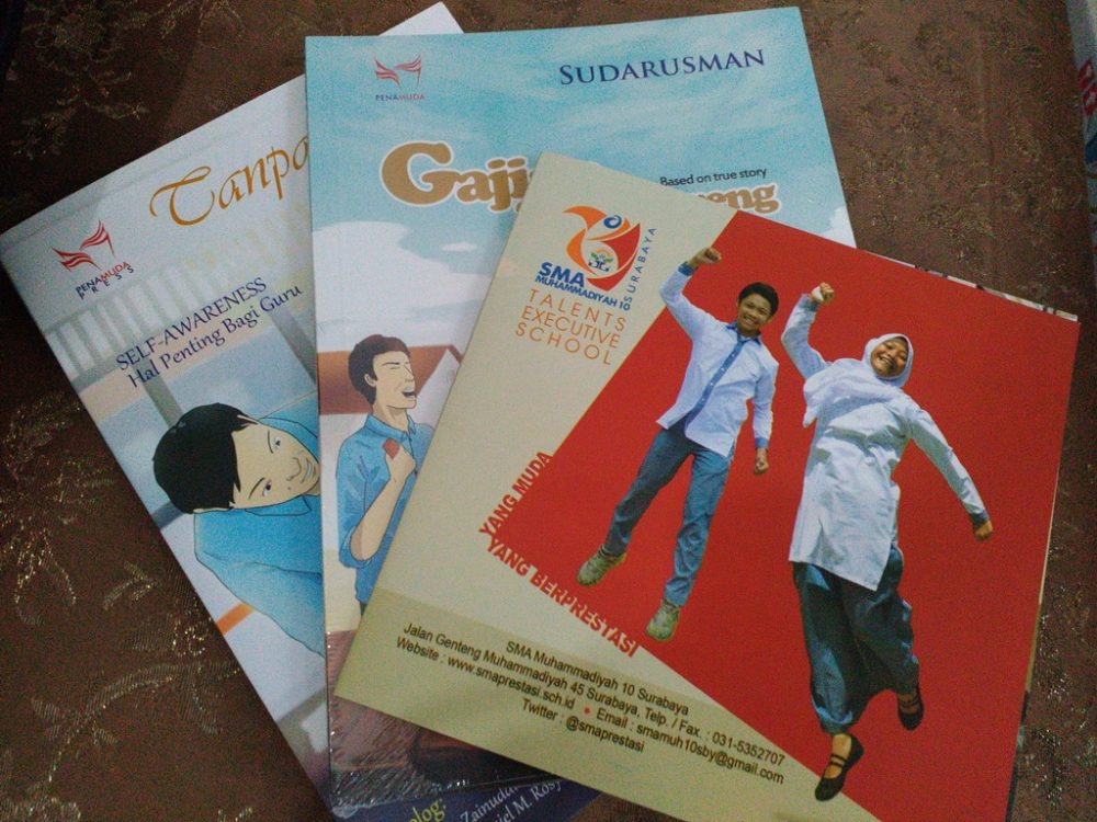 School Visit Menulis bersama tim Faber Castel. SMA Muhammadiyah 10 Surabaya: Talents Executive School