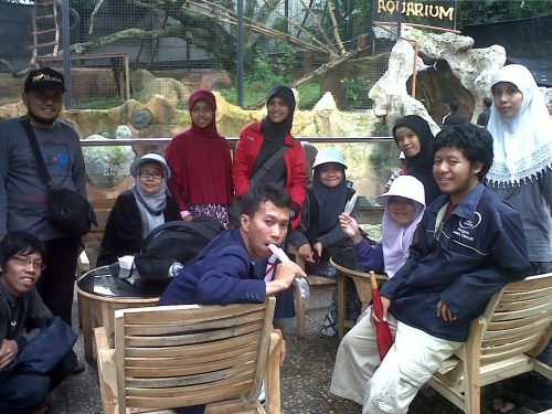 Wisata Batu Secret Zoo Bersama FLP Malang