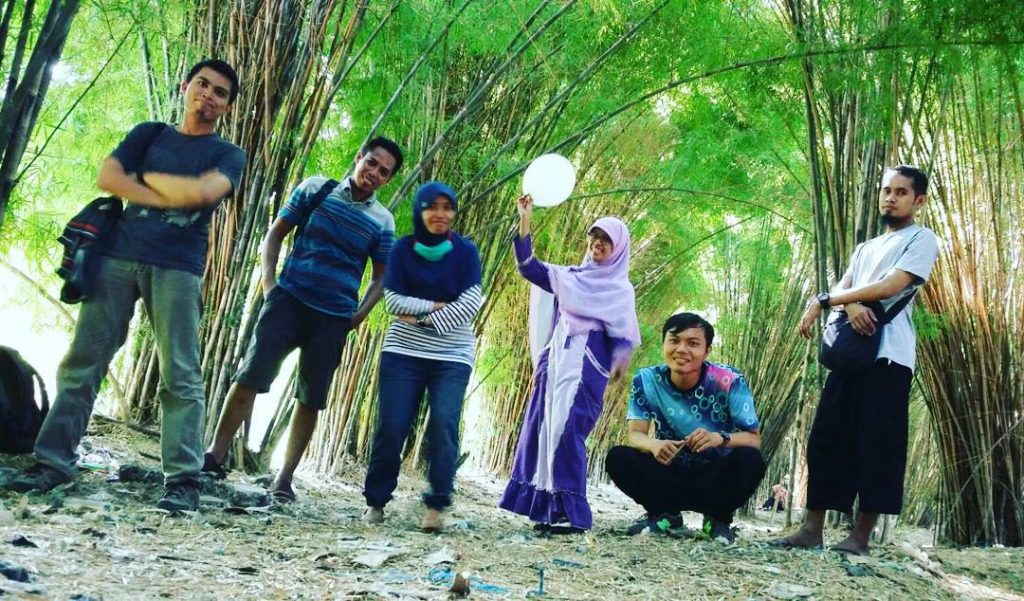 Wisata Gratis di Hutan Bambu dan Taman Sakura Surabaya