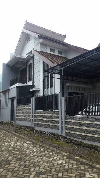 SEWA VILLA MURAH DI KOTA BATU MALANG