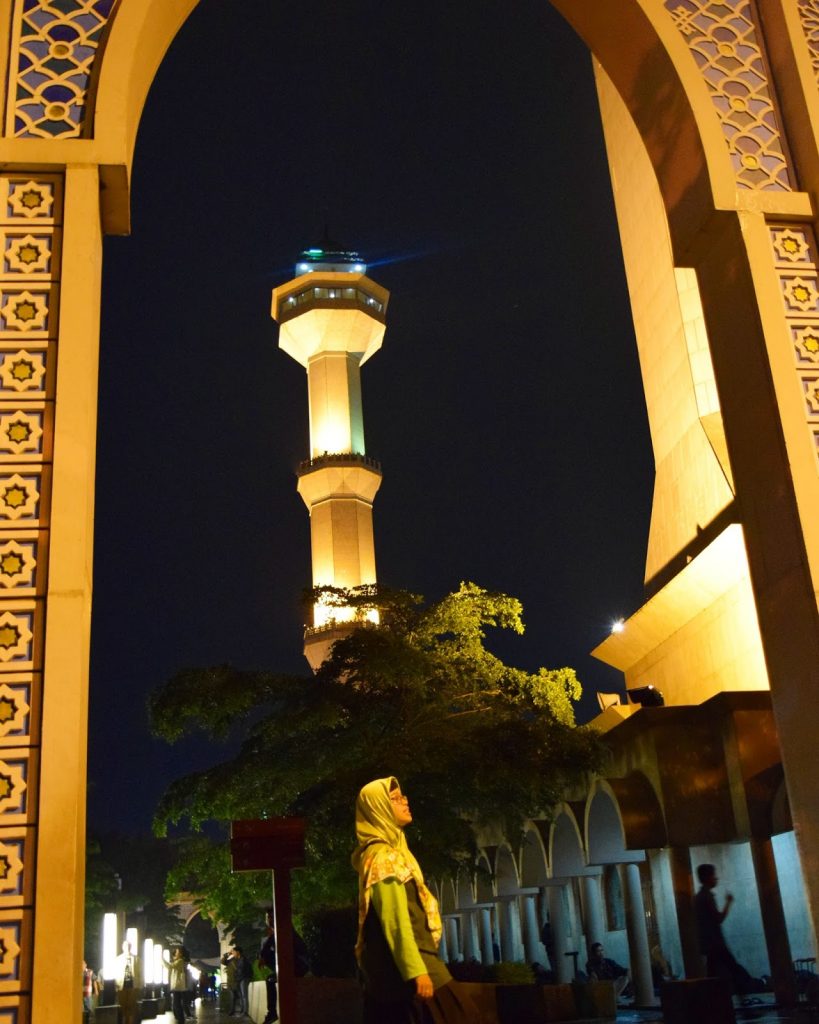 Catatan Munas 4 FLP: 10 Tempat Wisata di Bandung yang Bisa Dinikmati dengan Jalan Kaki