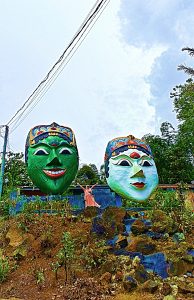Wisata Unik dan Kreatif: Kampung Topeng Tajinan Malang