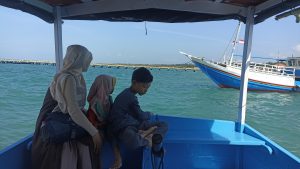 Melepas Penat di Gili Iyang: Pulau Oksigen dari Madura