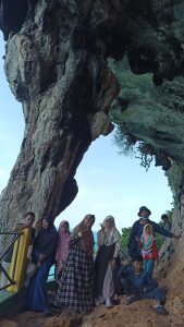 Melepas Penat di Gili Iyang: Pulau Oksigen dari Madura