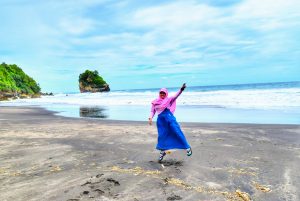 Pantai Pasur Blitar